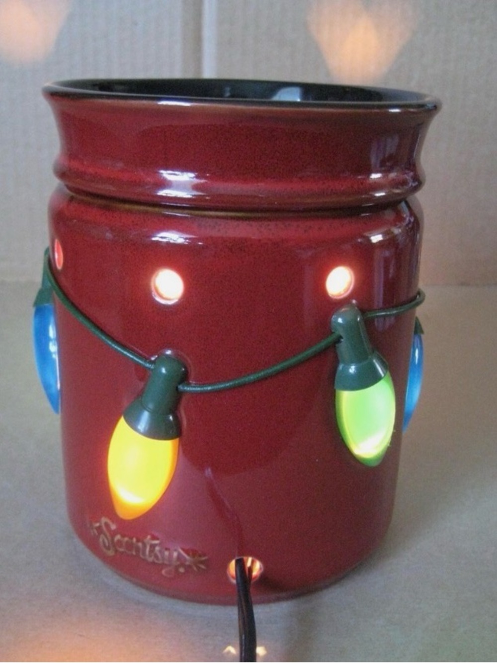 Scentsy Red Ceramic Wax Warmer with Multicolor Light String Detail